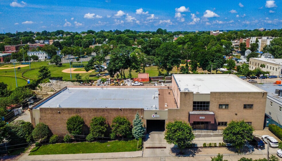 More Photos Of 550 Franklin Ave, Mount Vernon Warehouse For Sale
