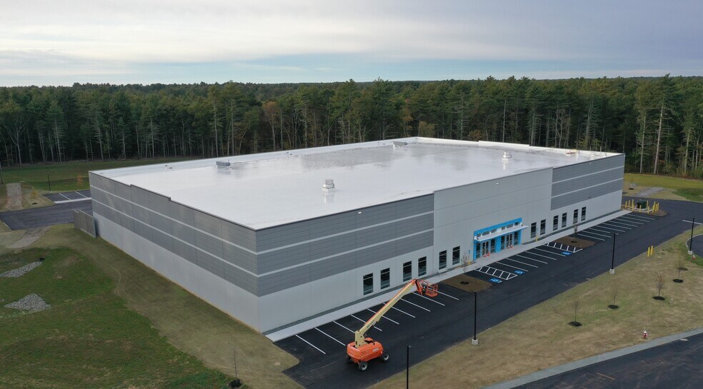 More Photos Of 237 E Main St, Norton Unknown For Lease