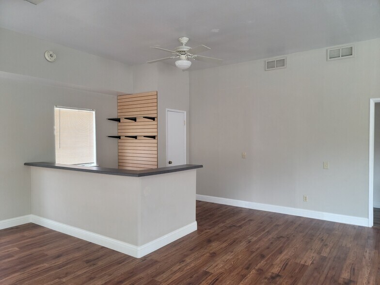 More Photos Of 10052-10078 Alta Sierra Dr, Grass Valley Office For Lease