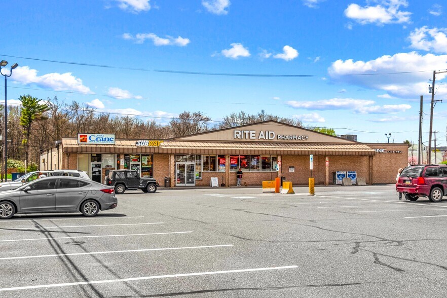 Primary Photo Of 452 S Lehigh Ave, Frackville Drugstore For Sale