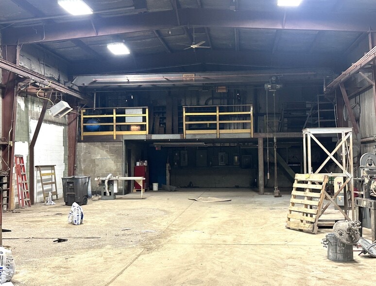 More Photos Of 3731 W Alexandersville Bellbrook Rd, Dayton Warehouse For Sale