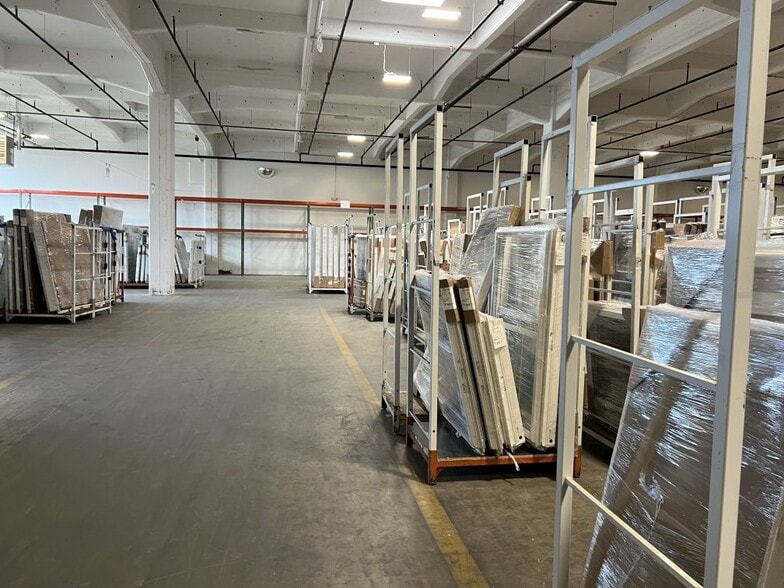 More Photos Of 75 Aircraft Rd, Southington Manufacturing For Lease