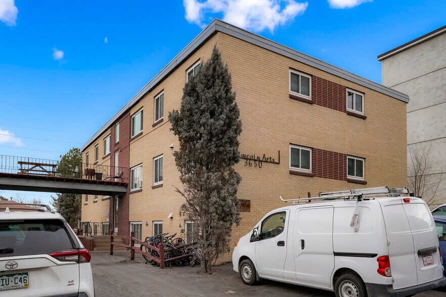 More Photos Of 3650 S Lincoln St, Englewood Apartments For Sale