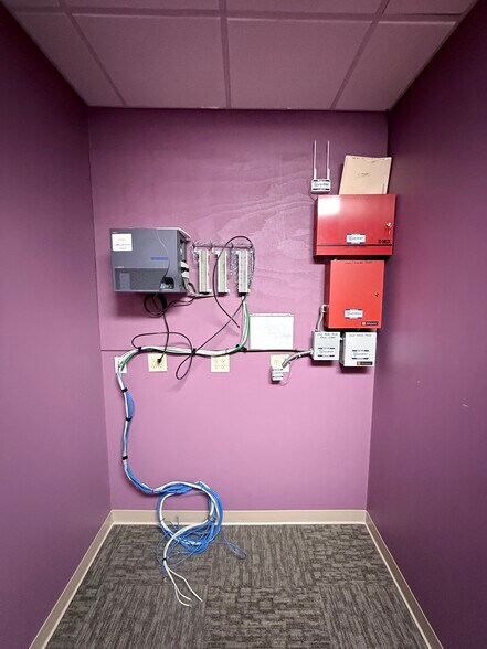 More Photos Of 429 13th St, Franklin Storefront Retail Office For Sale