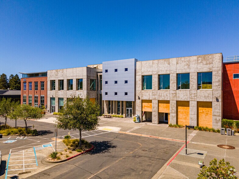 More Photos Of 1400 Valley House Dr, Rohnert Park Office For Lease