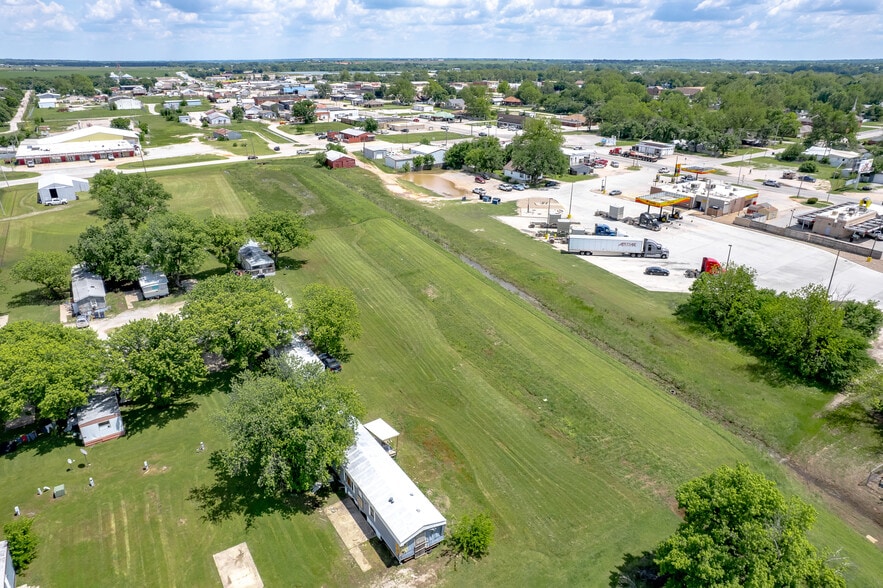 More Photos Of 107.5 4th, Lindsay Land For Sale