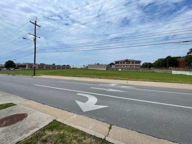 More Photos Of 835 N Campbell Ave, Springfield Land For Sale