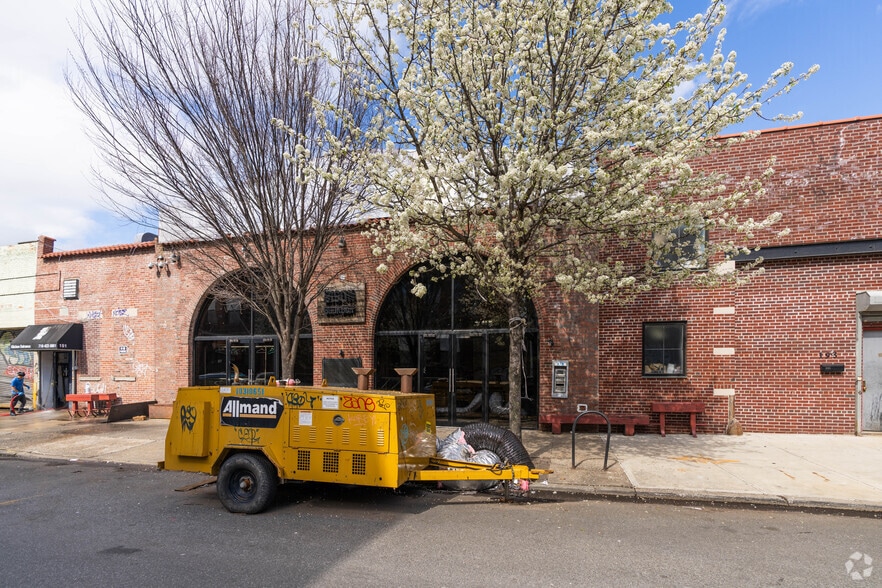 More Photos Of 201 7th St, Brooklyn Distribution For Lease