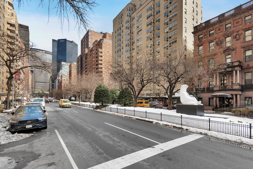 More Photos Of 16 Park Ave, New York Apartments For Sale
