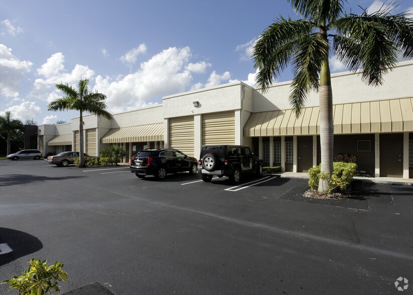 More Photos Of 13301-13347 SW 135th Ave, Miami Warehouse For Sale