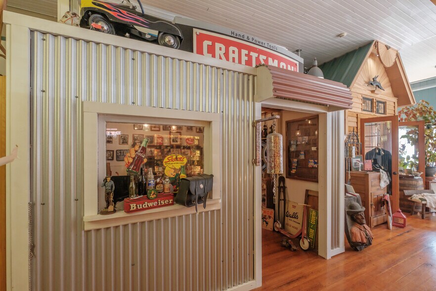 More Photos Of 354 & 402 N Main St, Brownsville Storefront Retail Residential For Sale