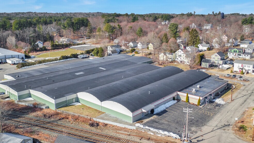 More Photos Of 16 Swamscott St, Newfields Warehouse For Lease