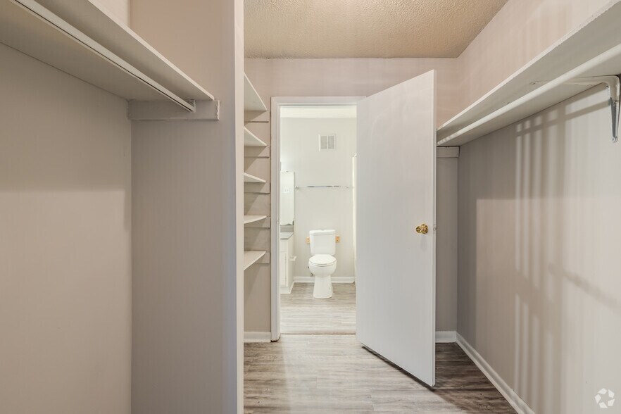 More Photos Of 3901 Northside Dr, Macon-Bibb Multifamily For Sale