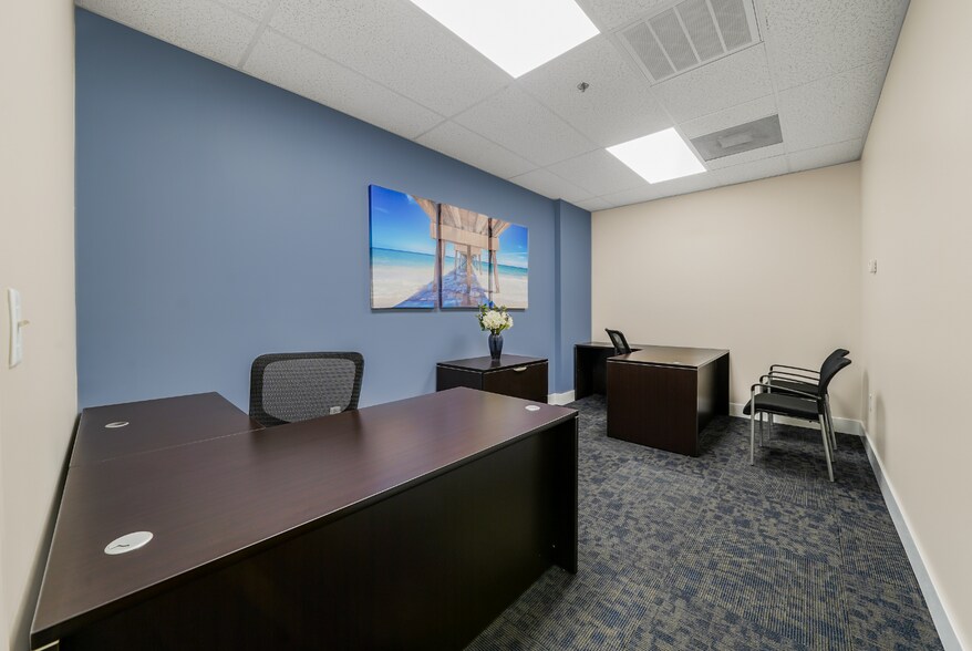 More Photos Of 10570 S US Highway 1, Port Saint Lucie Coworking Space