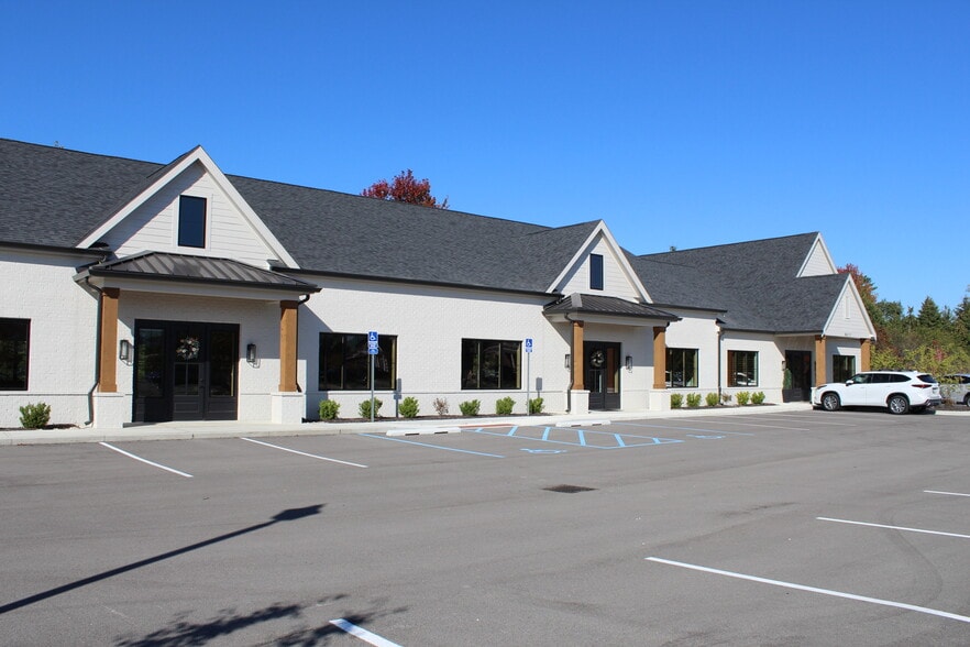 More Photos Of 4611 Lisborn Dr, Carmel Medical For Lease