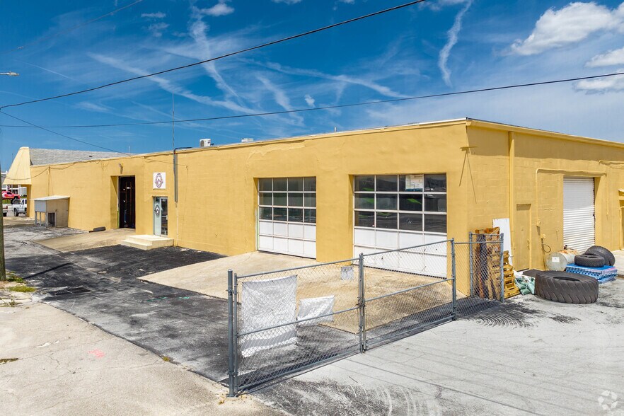 More Photos Of 5144-5158 US Highway 19, New Port Richey Freestanding For Lease