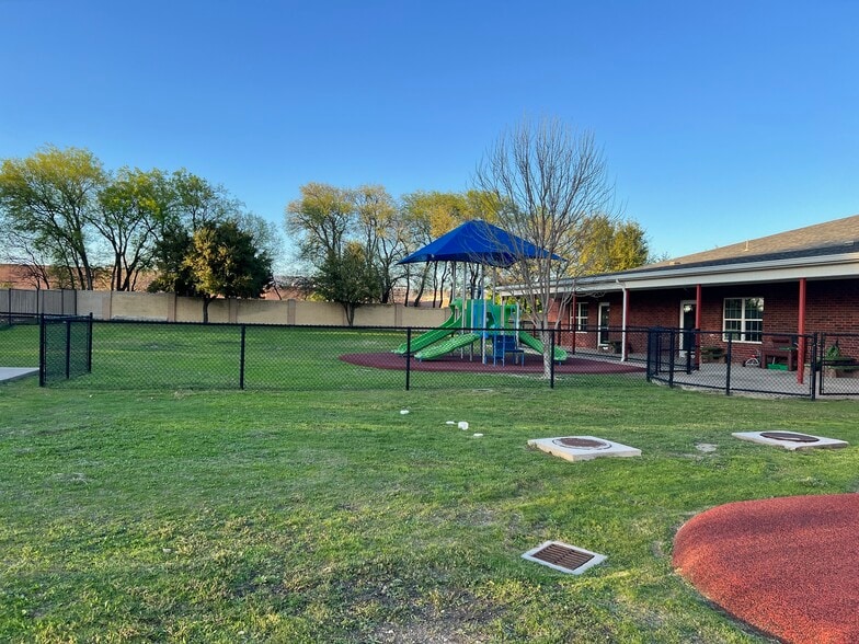 More Photos Of 11955 Coit Rd, Frisco Daycare Center For Sale