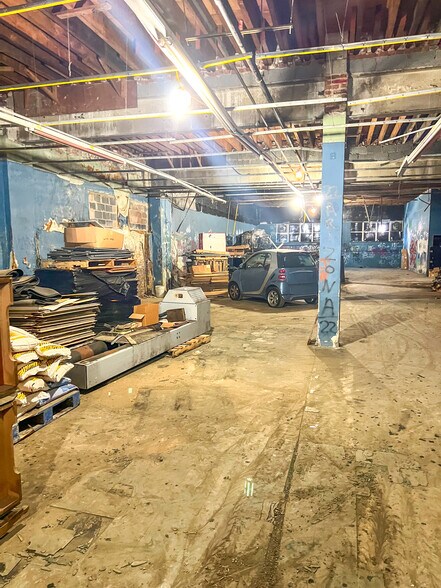More Photos Of 2008-2010 S 13th St, Philadelphia Industrial For Sale