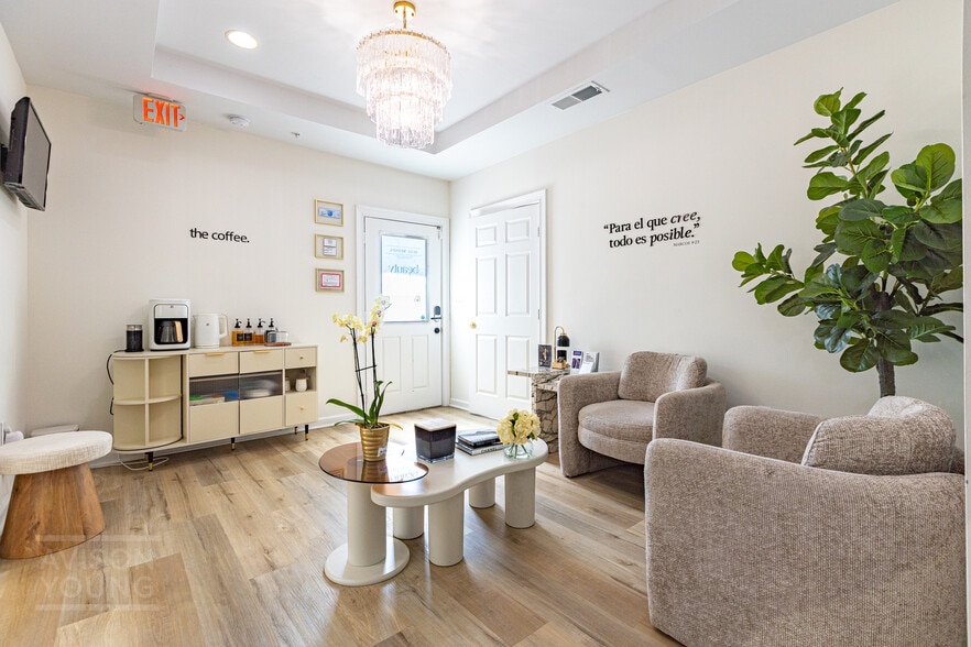 More Photos Of 2551 Roswell Rd, Marietta Medical For Sale