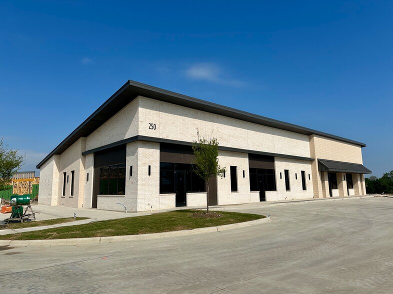 Primary Photo Of 200 W John W Carpenter Fwy, Irving Medical For Sale