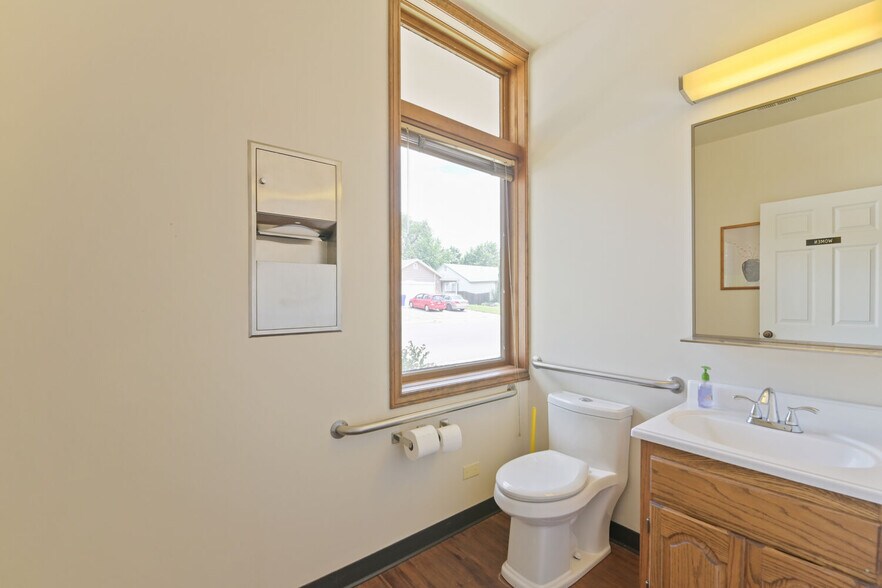 More Photos Of 3669 S Huron St, Englewood Office For Sale