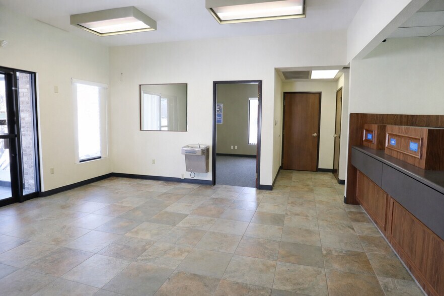 More Photos Of 3425 Hobson Rd, Fort Wayne Storefront Retail Office For Sale