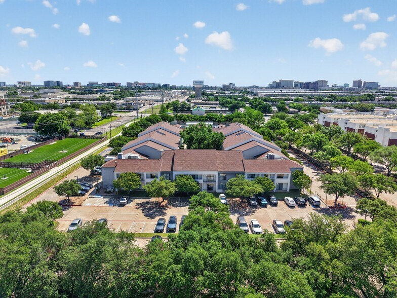 More Photos Of 4165 Proton Dr, Addison Hotel For Sale