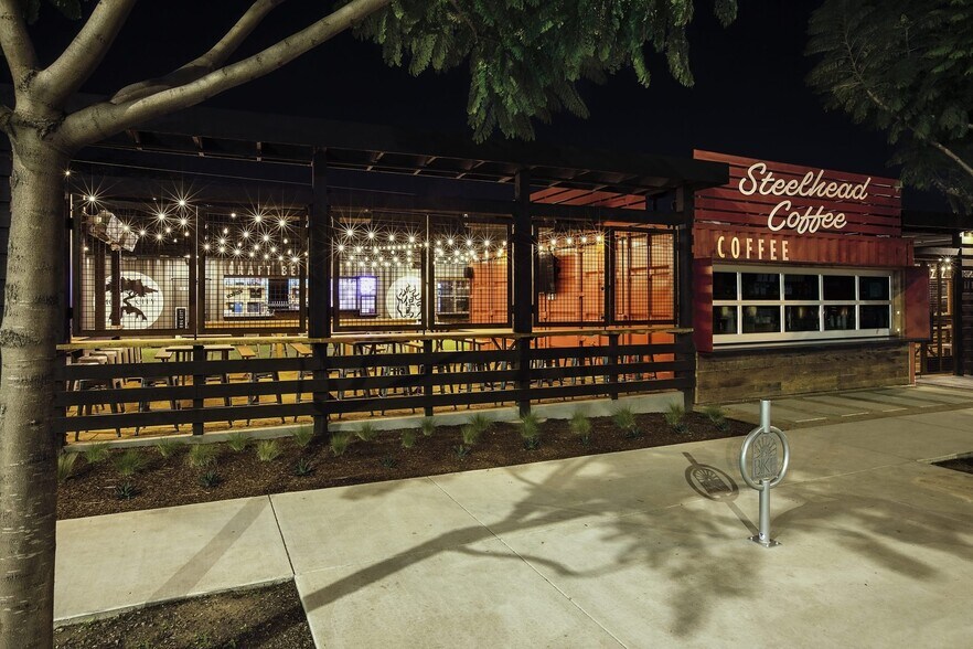 More Photos Of 3768 Long Beach Blvd, Long Beach Restaurant For Lease