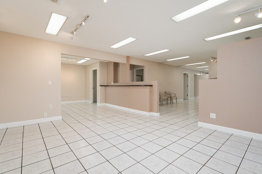 More Photos Of 4917 Maryville Rd, Granite City Medical For Sale