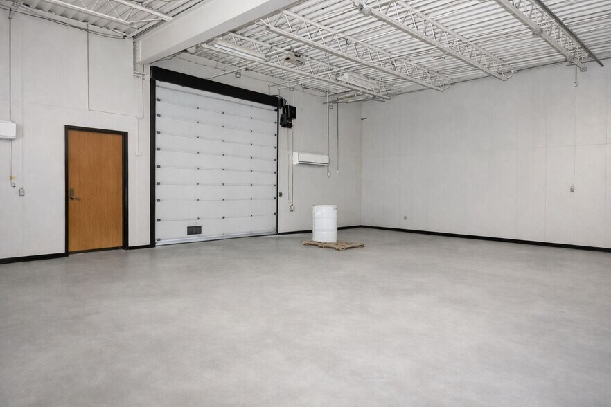 More Photos Of 1701 E 1st St, Chandler Office For Lease