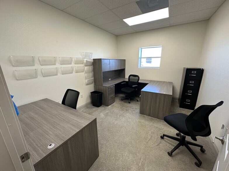 More Photos Of 4505 E County Road 45, Midland Warehouse For Lease