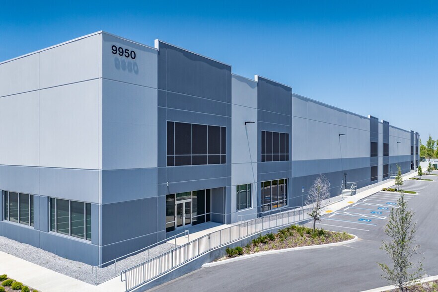 Primary Photo Of 9950 28th St N, Pinellas Park Distribution For Lease
