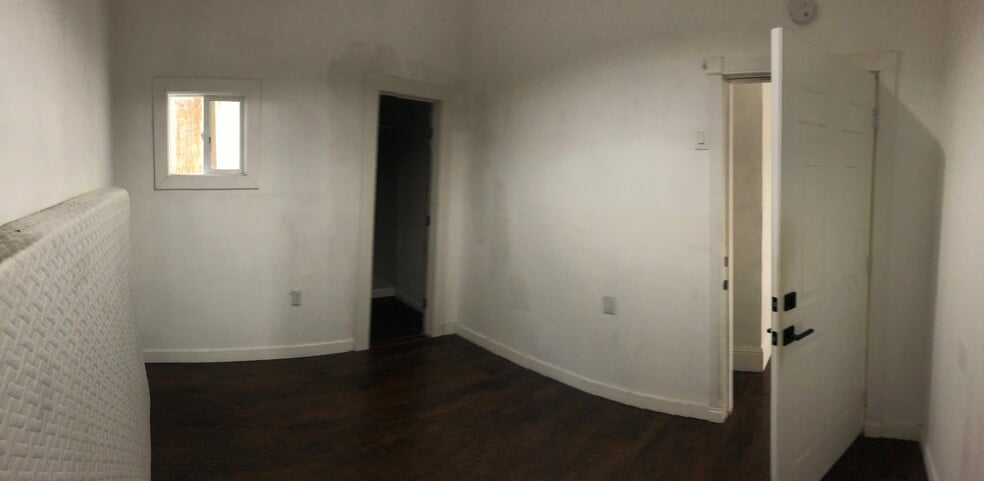 More Photos Of 412-414 E 12th St, Oakland Storefront Retail Residential For Sale