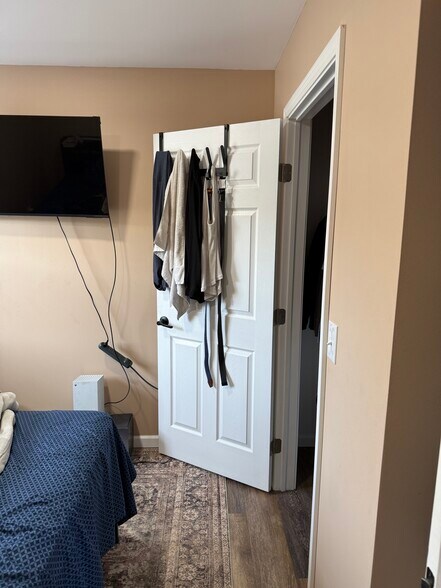 More Photos Of 4881 Pittsburgh Rd, Harrisville Light Distribution For Sale