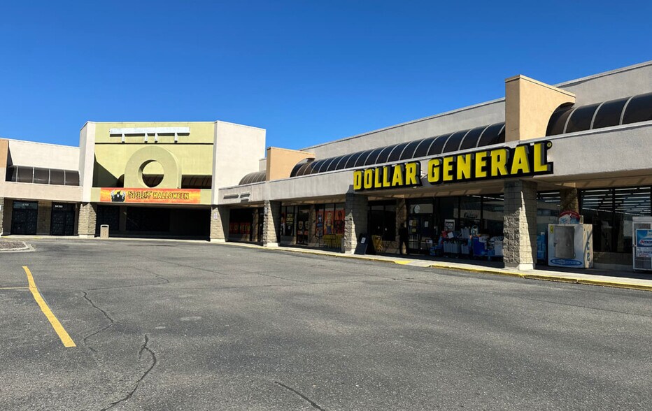 More Photos Of 34518-34900 Warren Rd, Westland Unknown For Lease