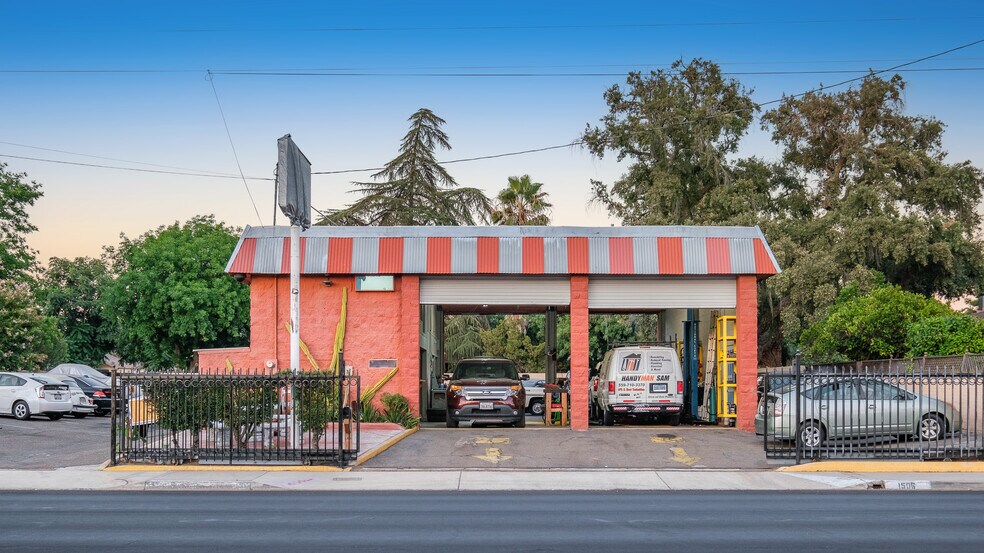 More Photos Of 1506 N Palm Ave, Fresno Auto Repair For Sale