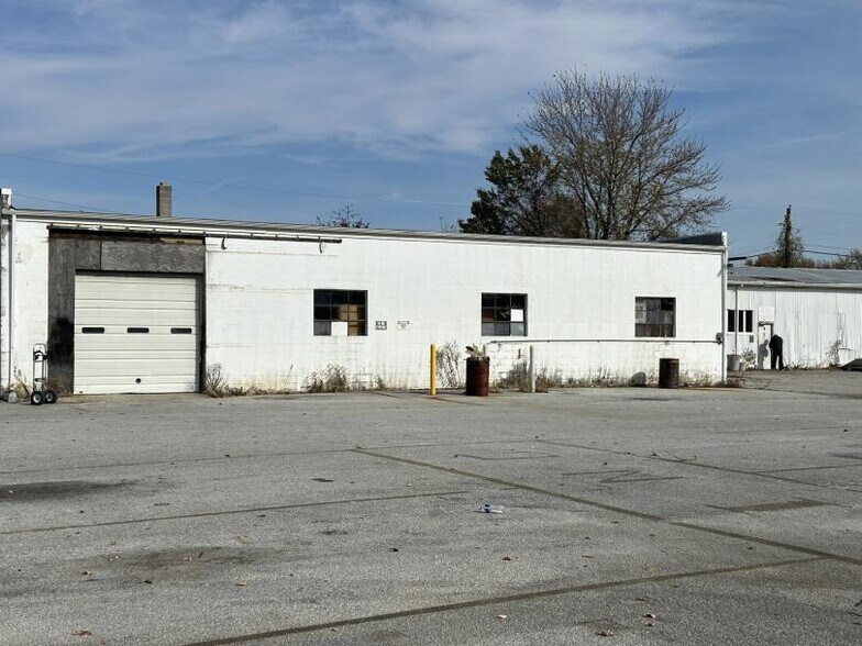 More Photos Of 305 N Virginia Ave, Penns Grove Warehouse For Lease