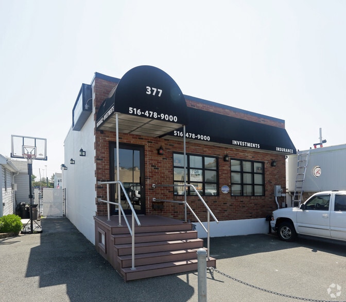 More Photos Of 377 Woodcleft Ave, Freeport Storefront Retail Residential For Sale