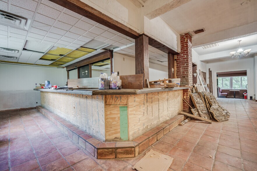 More Photos Of 2589 Boston Rd, Wilbraham Restaurant For Sale