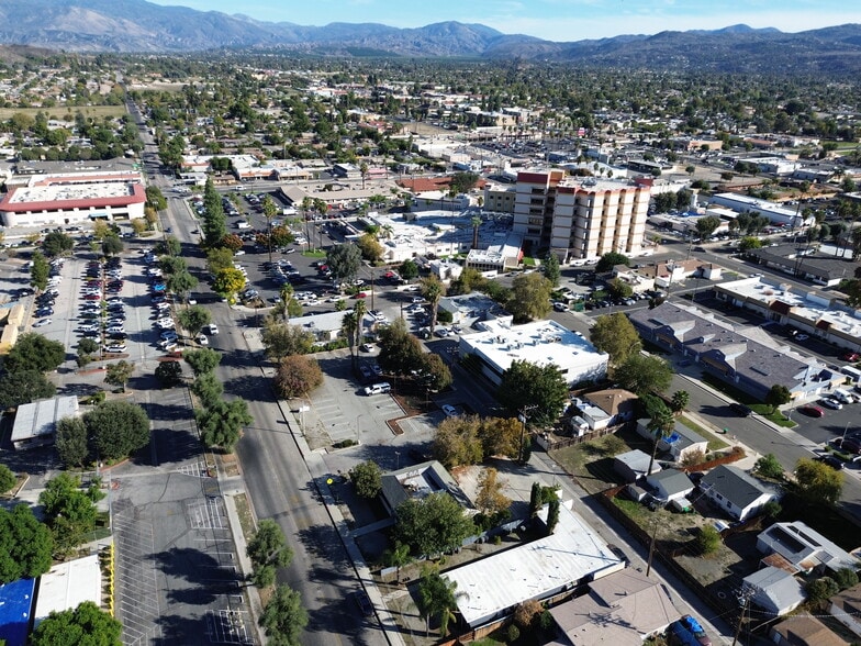 More Photos Of 1003 E Devonshire Ave, Hemet Drugstore For Sale