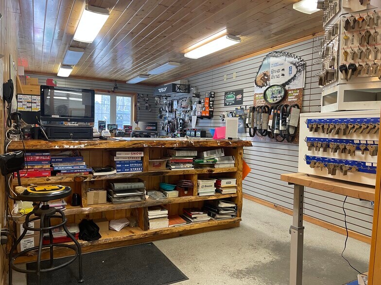More Photos Of 5165 Linden St, Laona General Retail For Sale