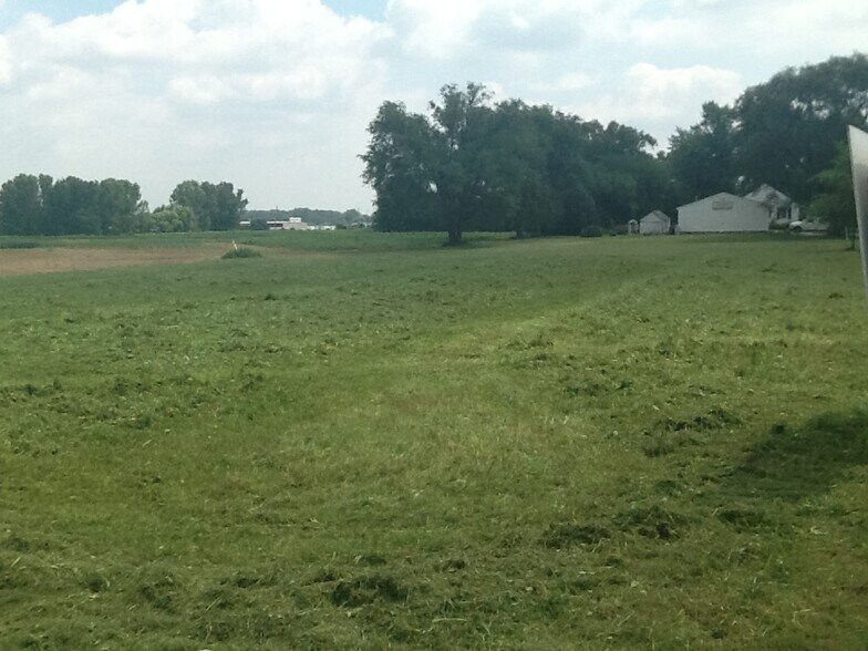 More Photos Of SE corner, 23rd Ave. & 23rd St., Council Bluffs Land For Sale