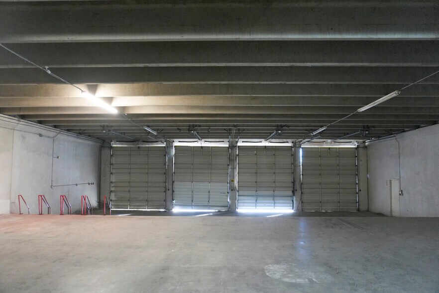 More Photos Of 4434 Crosstown Expy, Corpus Christi Industrial For Lease