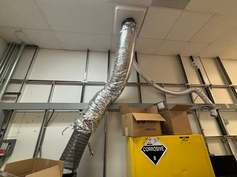 More Photos Of 1230 Bordeaux Dr, Sunnyvale Light Manufacturing For Lease
