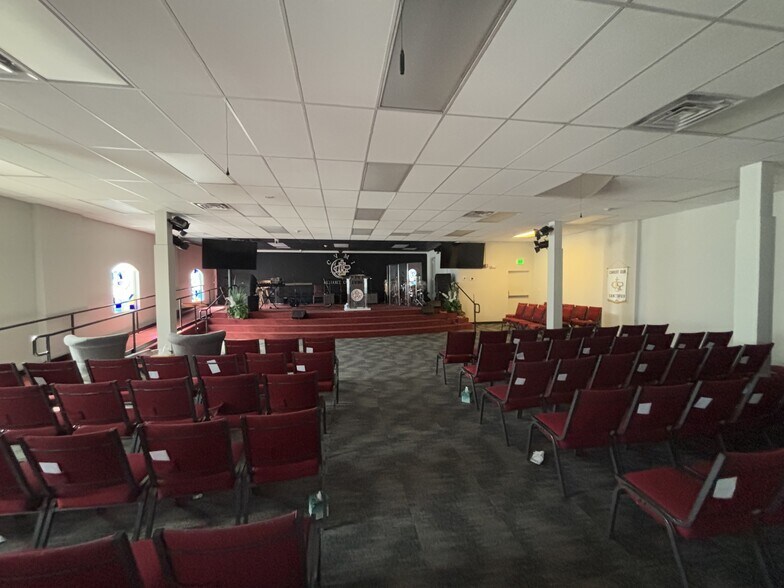 More Photos Of 1523 Boston St, Aurora Religious Facility For Sale