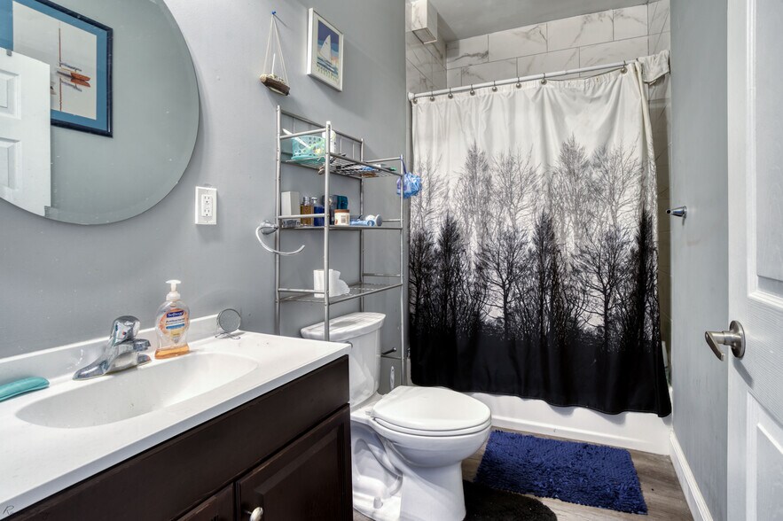 More Photos Of 3817 Pacific Ave, Wildwood Restaurant For Sale