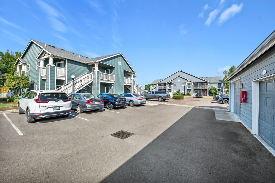 More Photos Of 2211 McKinney Ln, Lebanon Apartments For Sale