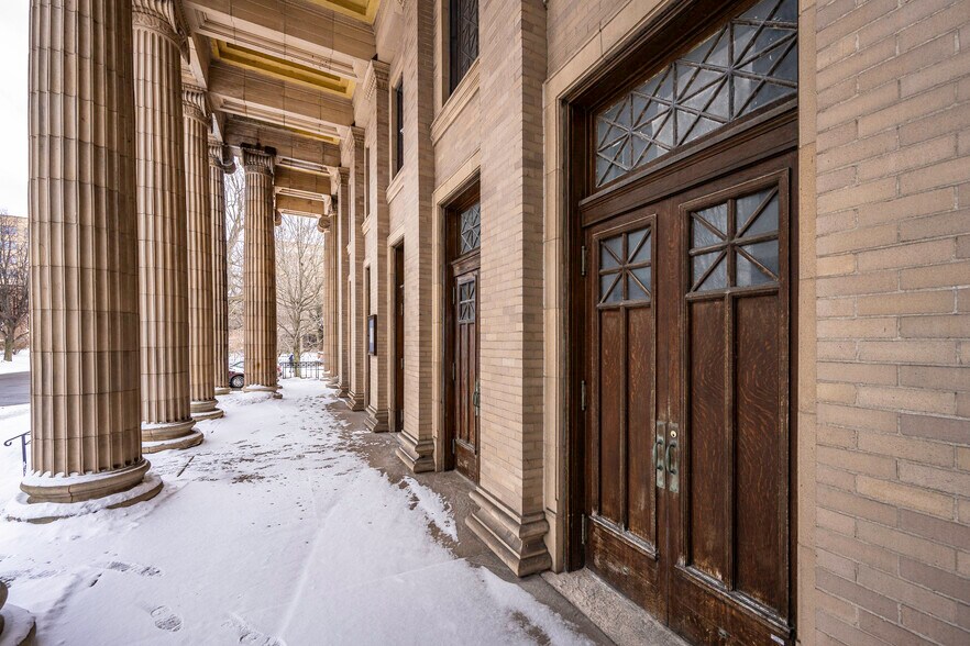 More Photos Of 220 North St, Buffalo Specialty For Sale