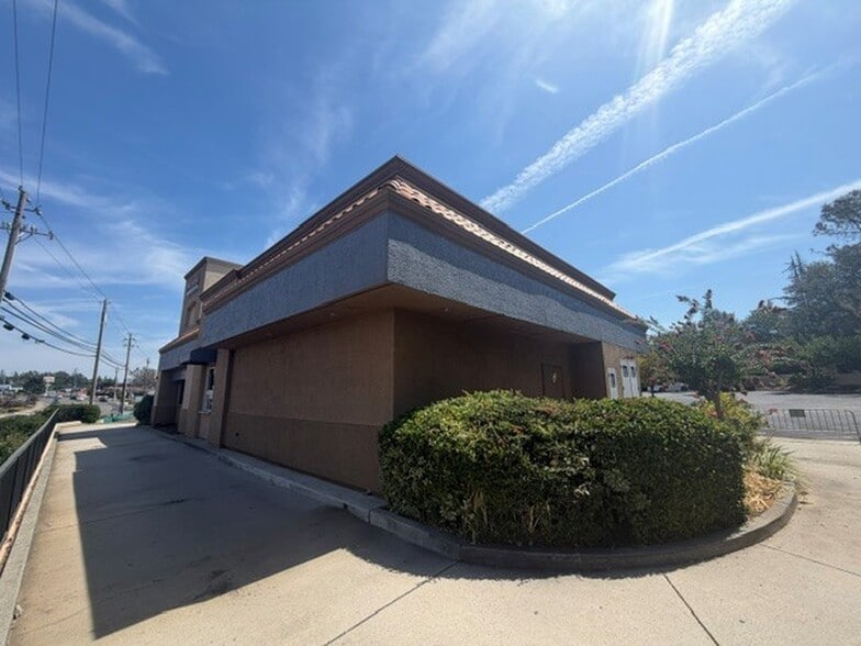 More Photos Of 13312 Lincoln Way, Auburn Fast Food For Sale