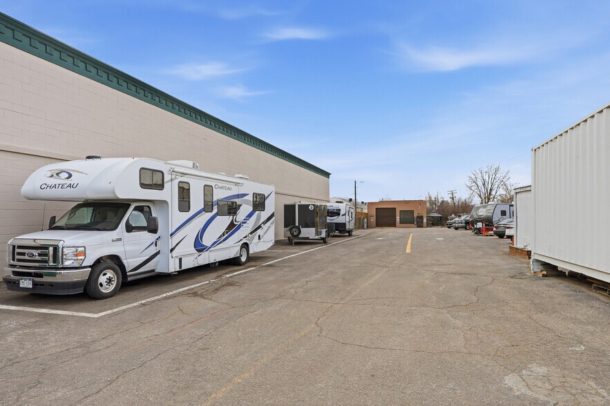 More Photos Of 4615 S Santa Fe Dr, Englewood Service For Sale